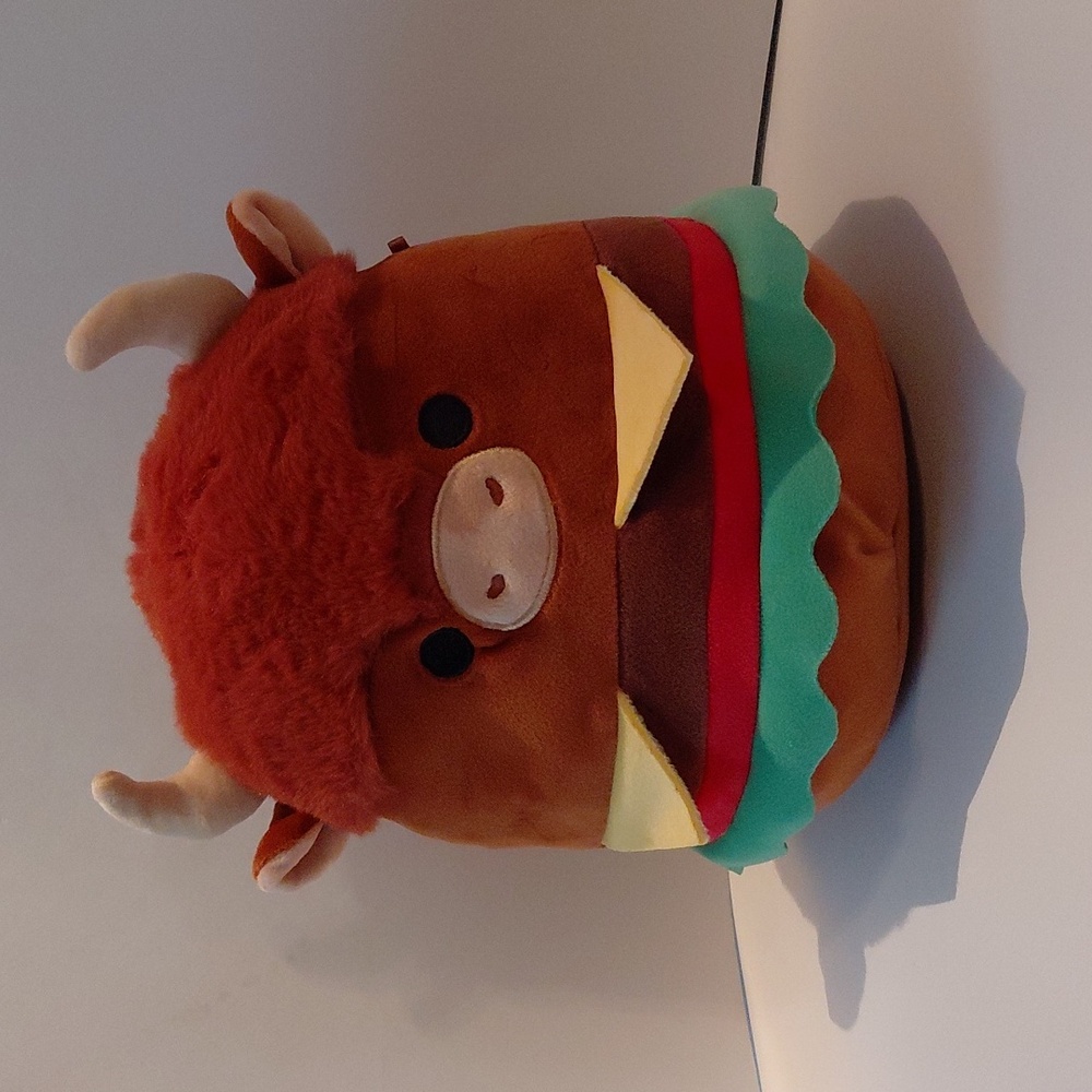 Dunkie the Bison Burger Squishmallow 8"